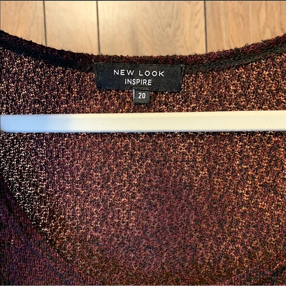 NEW LOOK | Burgundy Pullover Zipper Top - Picture 3 of 4